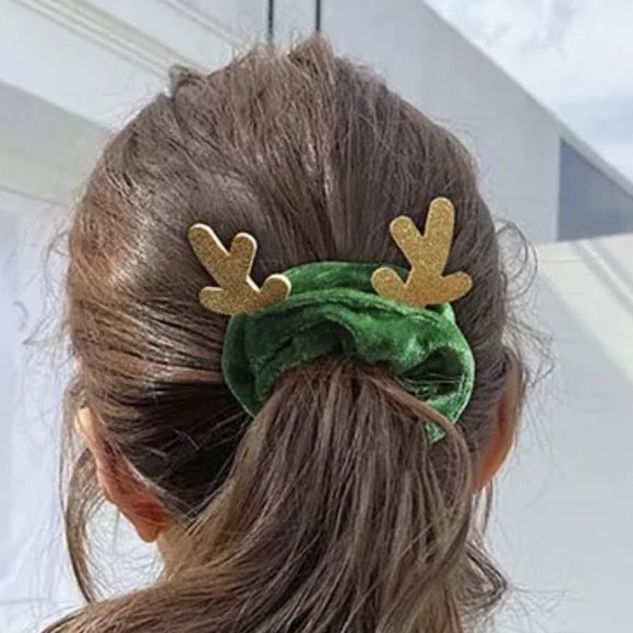 Reindeer Hair Scrunchies - Set of 3 - Picture 3 of 3